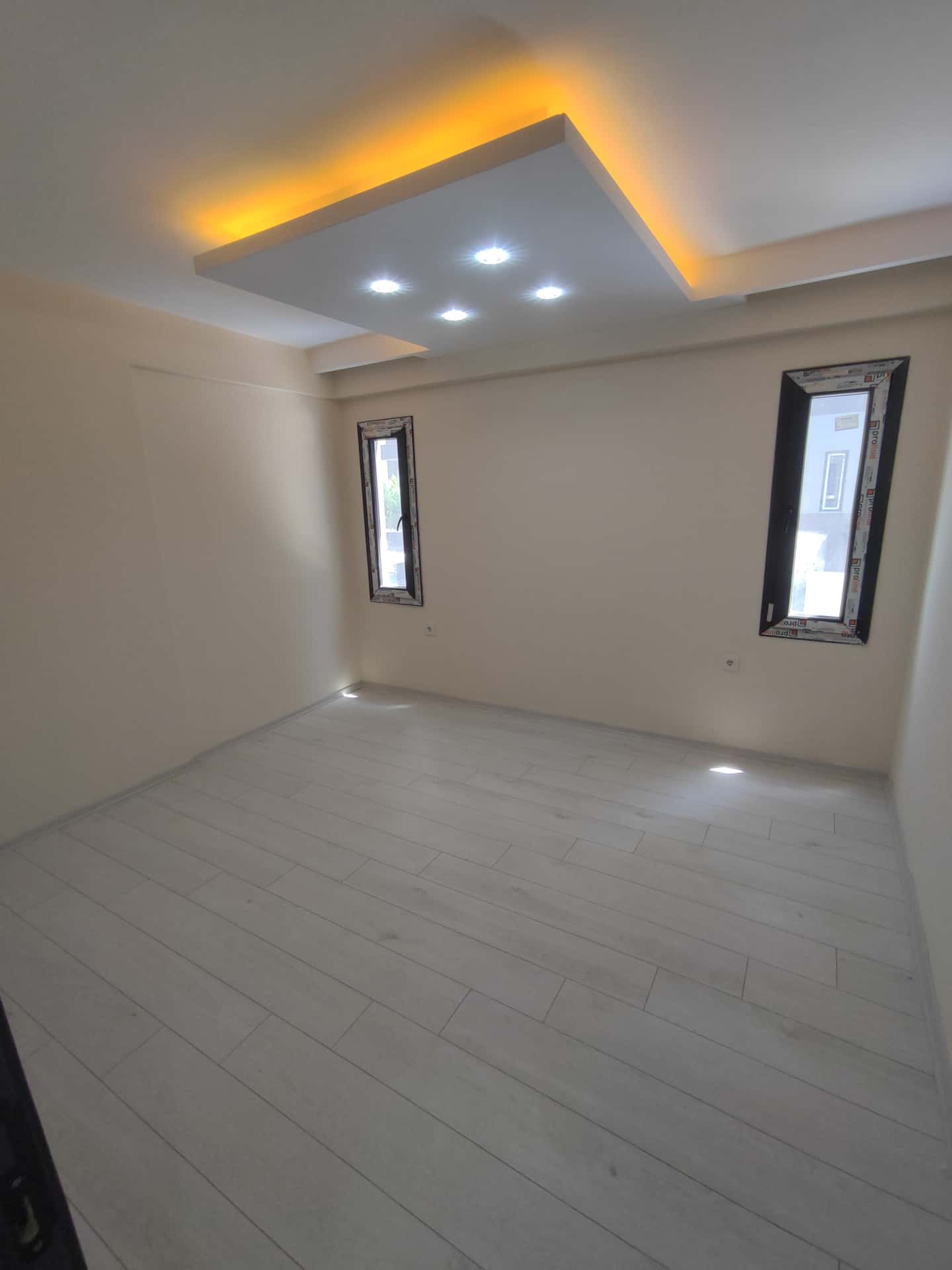 100.YIL 3+1 KRMİNAL CİVARI